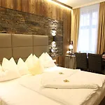 Hotel Goldener Adler, Bw Signature Collection Innsbruck