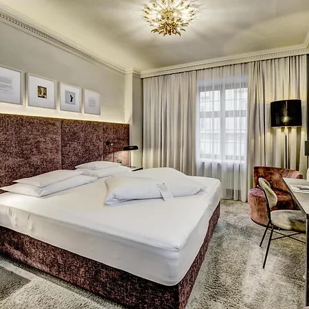 Goldener Adler, Bw Signature Collection Hotel 4*