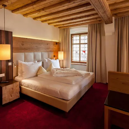 Goldener Adler, Bw Signature Collection 4*