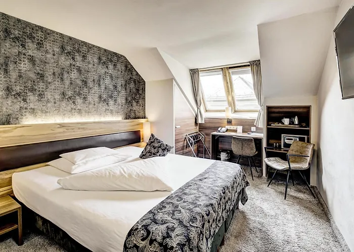 Goldener Adler, Bw Signature Collection