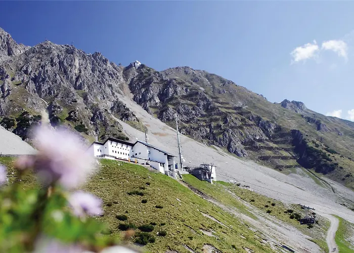 Hotel Goldener Adler, Bw Signature Collection 4*