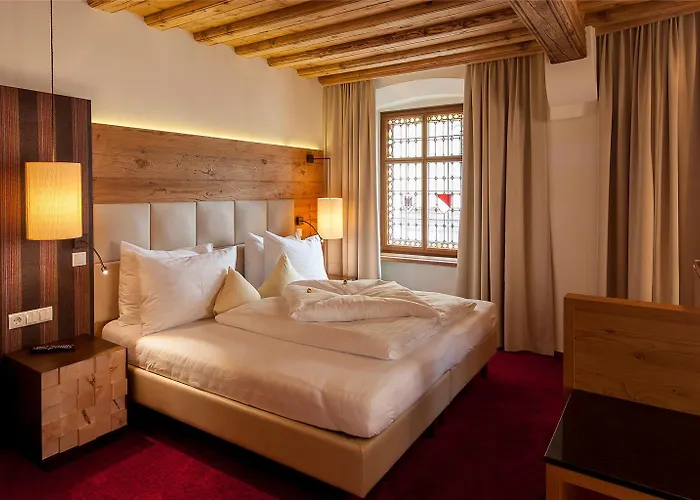 Goldener Adler, Bw Signature Collection Hotel 4*