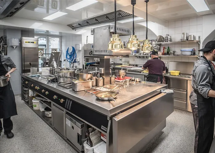 Goldener Adler, Bw Signature Collection 酒店