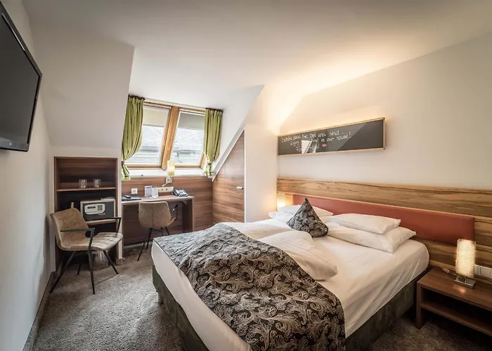 Hotel Goldener Adler, Bw Signature Collection 4*