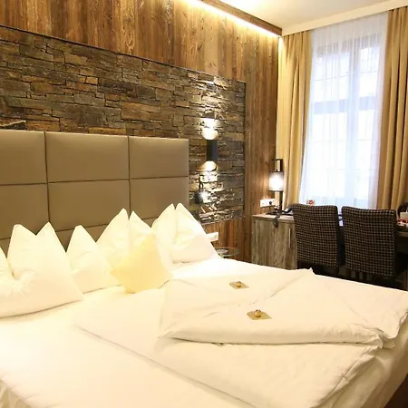 Hotel Goldener Adler, Bw Signature Collection 4*